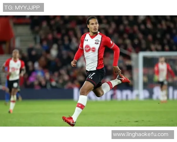 廷伯谈多位置能力与范迪克搭档的优势与信心提升