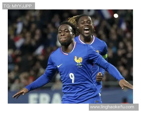 罗马冬季租借前锋卡利穆恩多引关注CEO马萨拉对其充满信心 罗马冬季租借前锋卡利穆恩多引关注CEO马萨拉对其充满信心