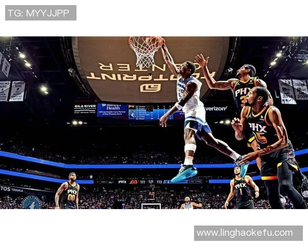 爱德华兹状态火热连续五场得分30以上场均372分命中率高达561三分命中率接近49