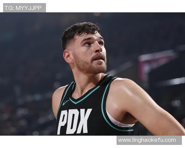 外线双枪齐发力格兰特与夏普联手砍下35分创队史新纪录