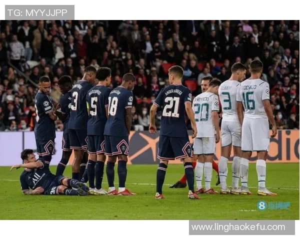 巴黎圣日耳曼14轮未能领跑积分榜历史重演或再遭夺冠梦碎