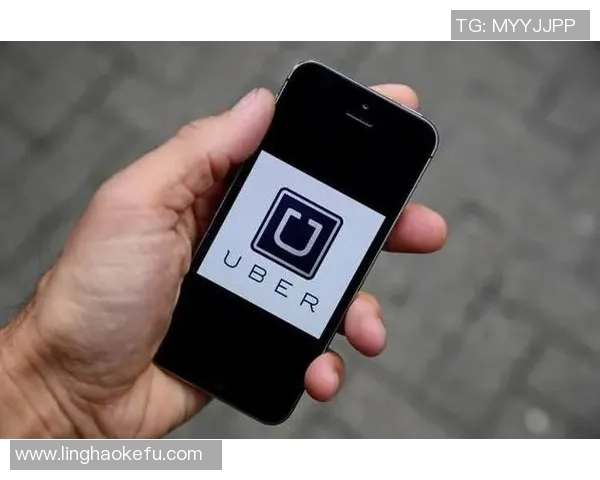 流浪者后卫迪容斯特林因车祸被捕起诉涉违规驾驶引发关注