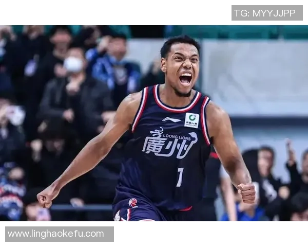 同曦官博祝铭震29岁生日快乐并宣布今夏续约顶薪计划