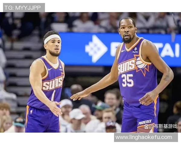 布克首节狂砍20分半场16中10轰下27分展现无解状态助力球队争胜