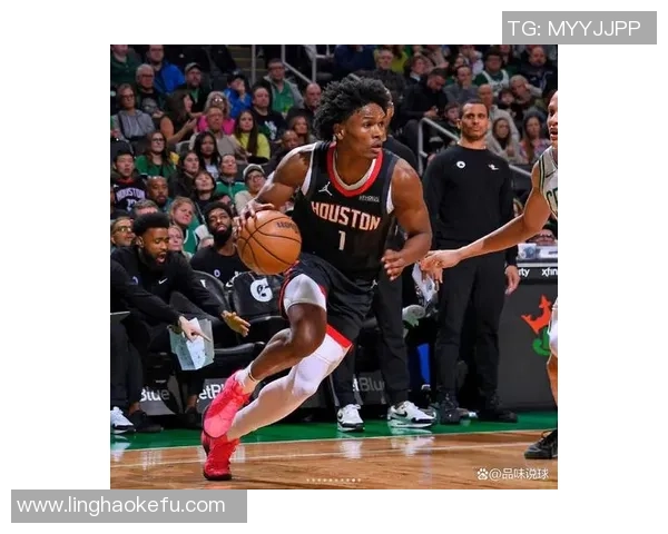 阿门汤普森荣膺11月25日NBA最佳球员展现超凡实力与潜力